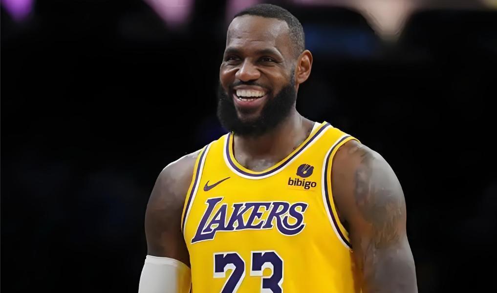 从沃格尔到哈姆再到雷迪克为什么教练换了一个又一个总是得不到球迷满意，如果说一个是