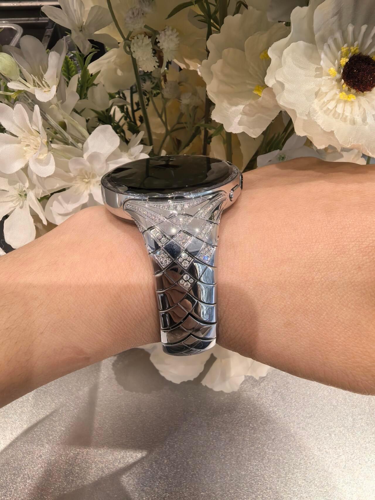 3万块的华为新款星钻表非凡大师，真实上手体验，兄弟们觉得值吗？