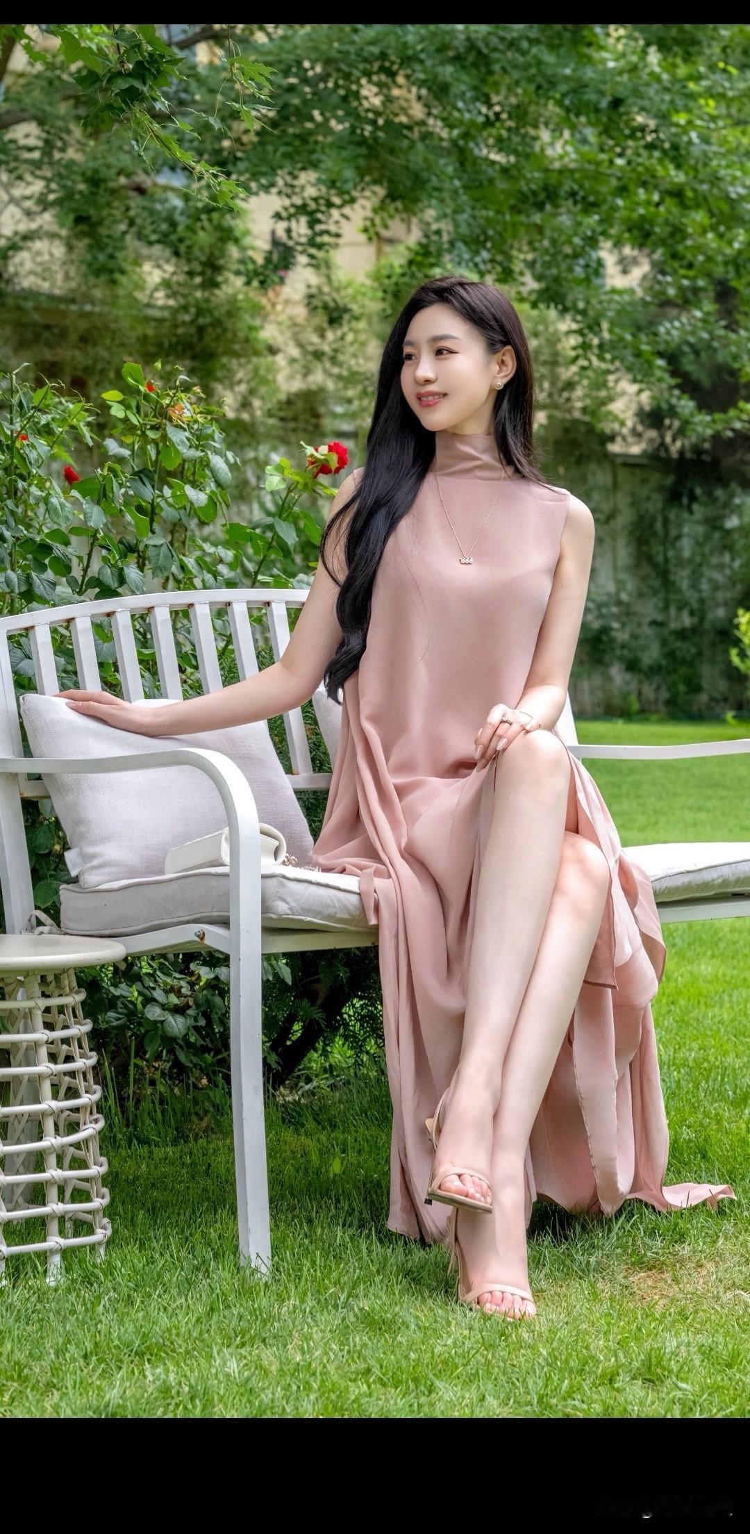 把自然山水搬进了庭院