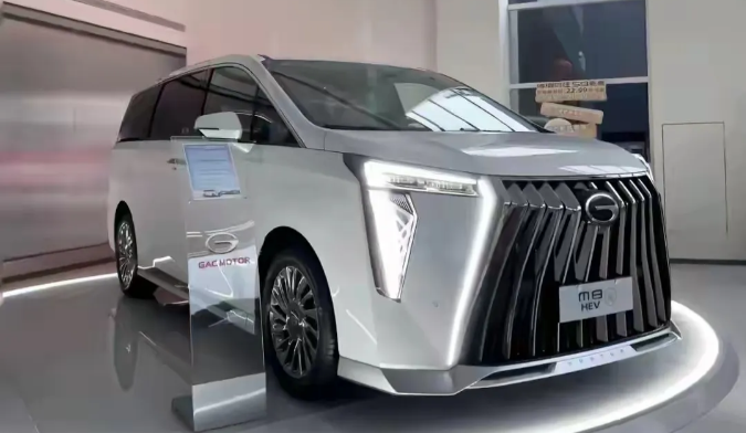 买MPV不纠结：1、50万——买腾势D92、35万——买丰田格瑞维亚3、