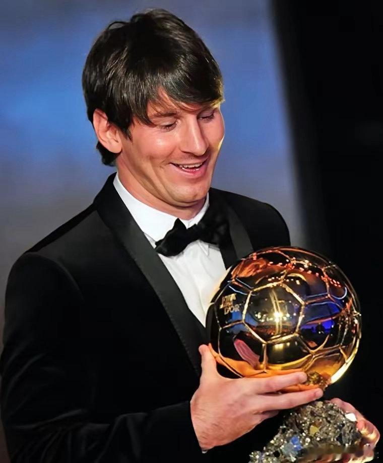 超级金球奖将重现足坛！这是足球史上最稀有、最顶级的荣誉！《法国足球》仅在1989