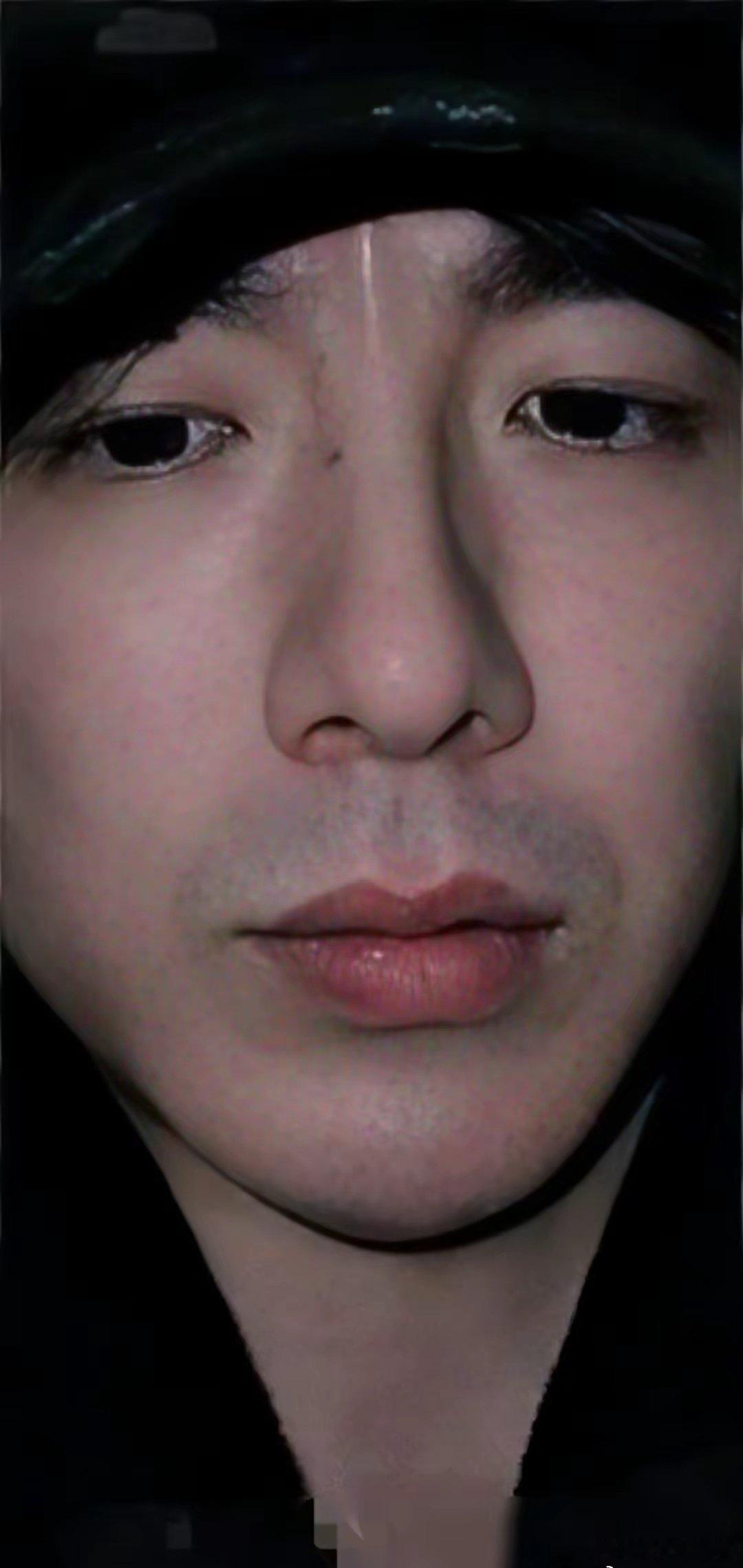 当明星开始素颜直播，不再追求完美伪装，反而引发了巨大震动。刘宇宁用最真实的状态出