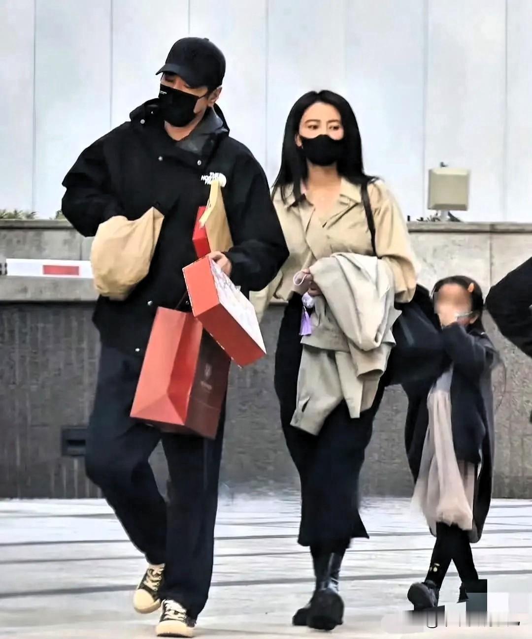 高圆圆是永远不会离婚的原因很简单，高圆圆和赵又廷的婚姻为何能一直“甜”下去