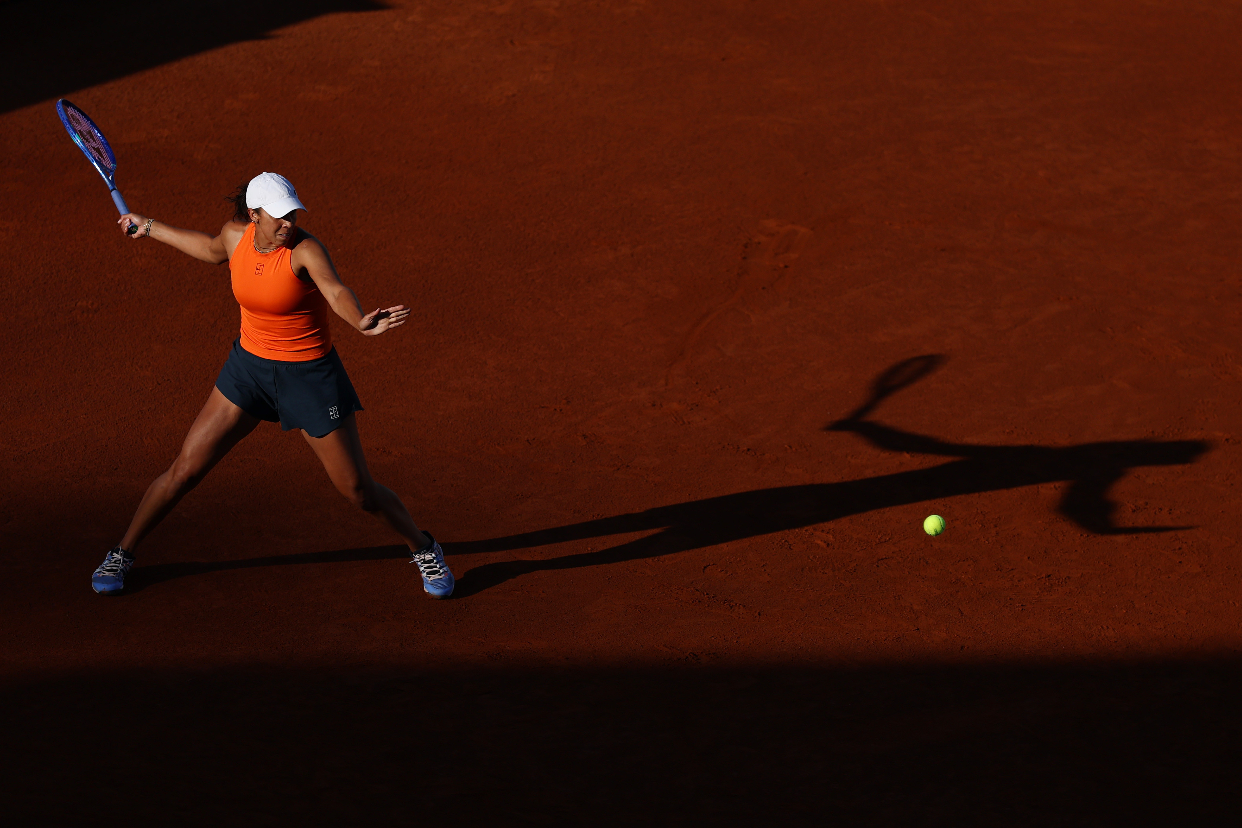 WTA1000罗马站第二轮，5号种子凯斯在首盘克服2-5落后并且挽救两个盘点，最
