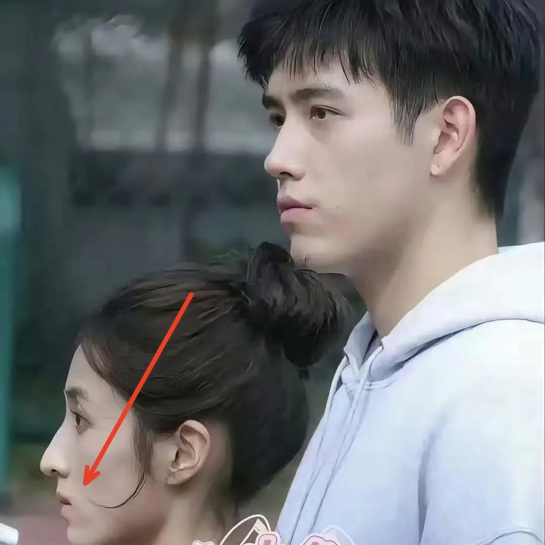 明眼人都看出来了，张子枫之所以这么瘦，不是因为她节食了，而是因为她每天进行了