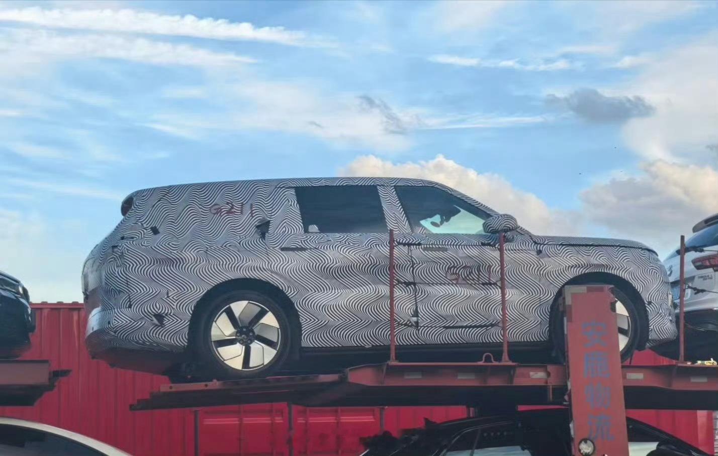 小鹏G01要来了？2026年又一款超5.1米的大SUV出场？这款增程车的路试照也