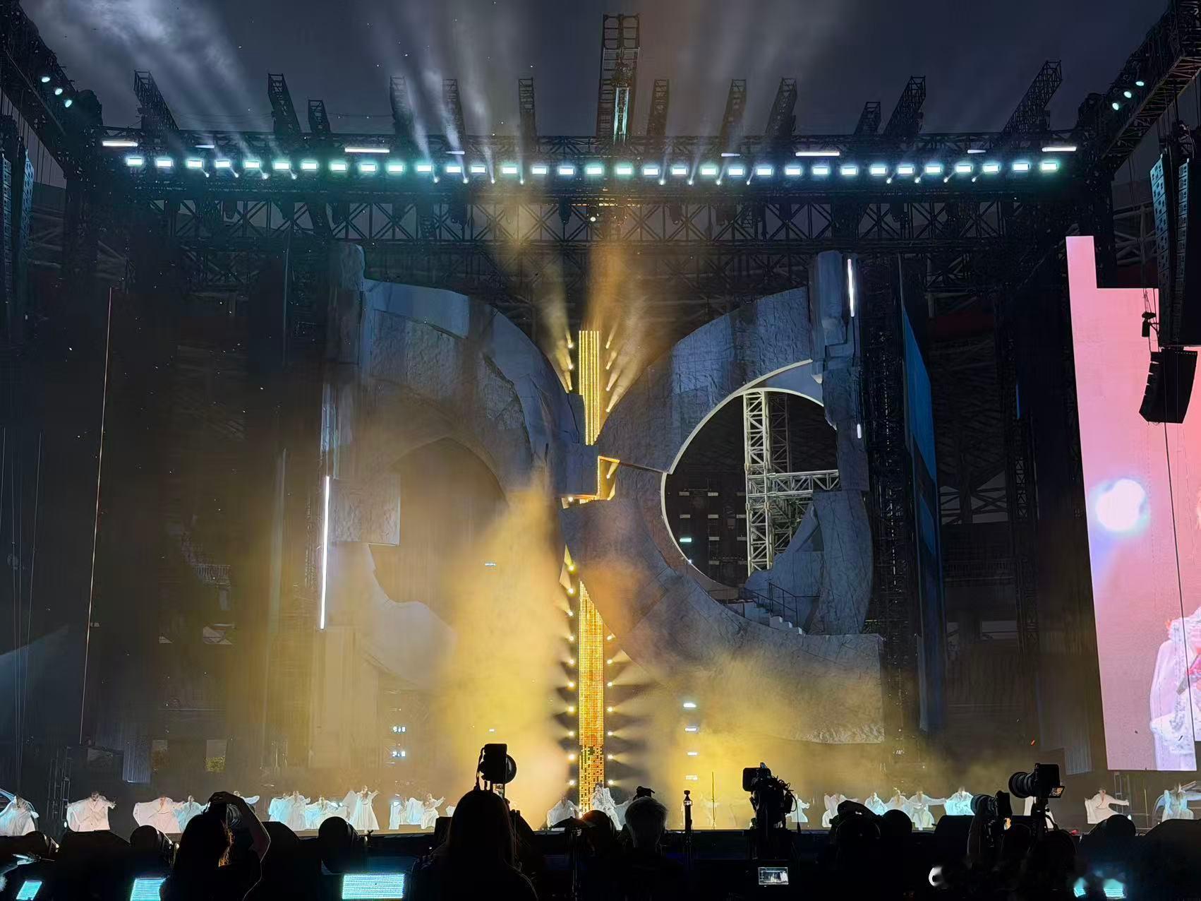 陈楚生内娱演唱会的良心标杆陈楚生地产界唱歌最好听的这辈子一定要去一次陈楚生的现