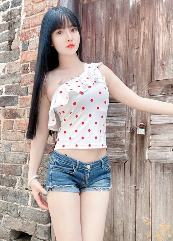 堂哥娶了一个越南老婆，同居两个月后，私下对我说，越南那边的女人这几点，确实和中国