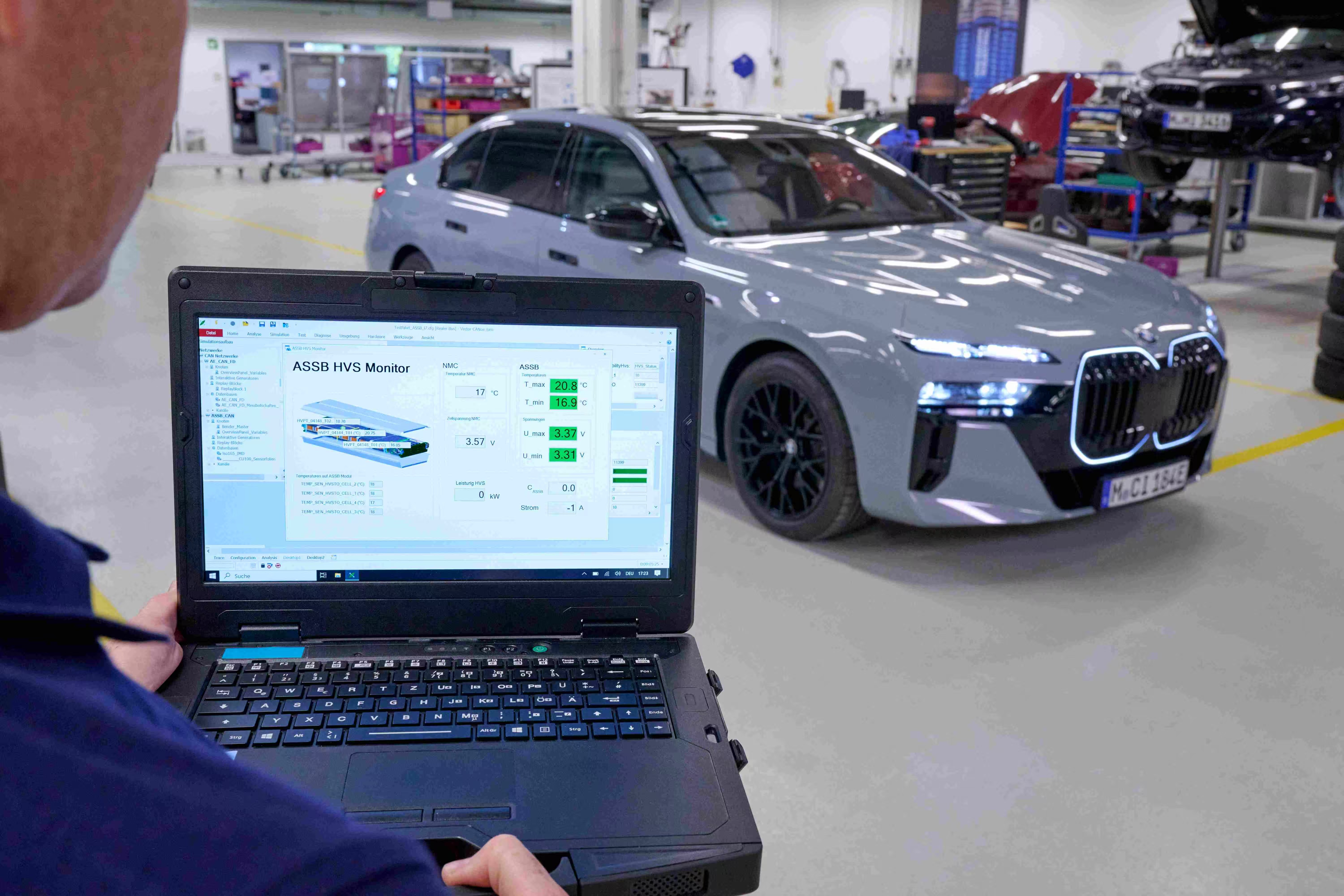 近日，宝马集团宣布全球首辆搭载全固态电池（ASSB）的BMWi7测试车型在慕尼