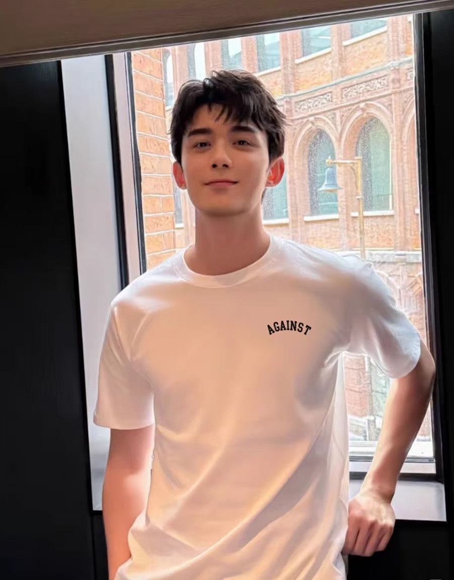 1.董洁对儿子的很多行为到现在也没怎么改，身边的人都不敢说她，她和潘粤明也只是表