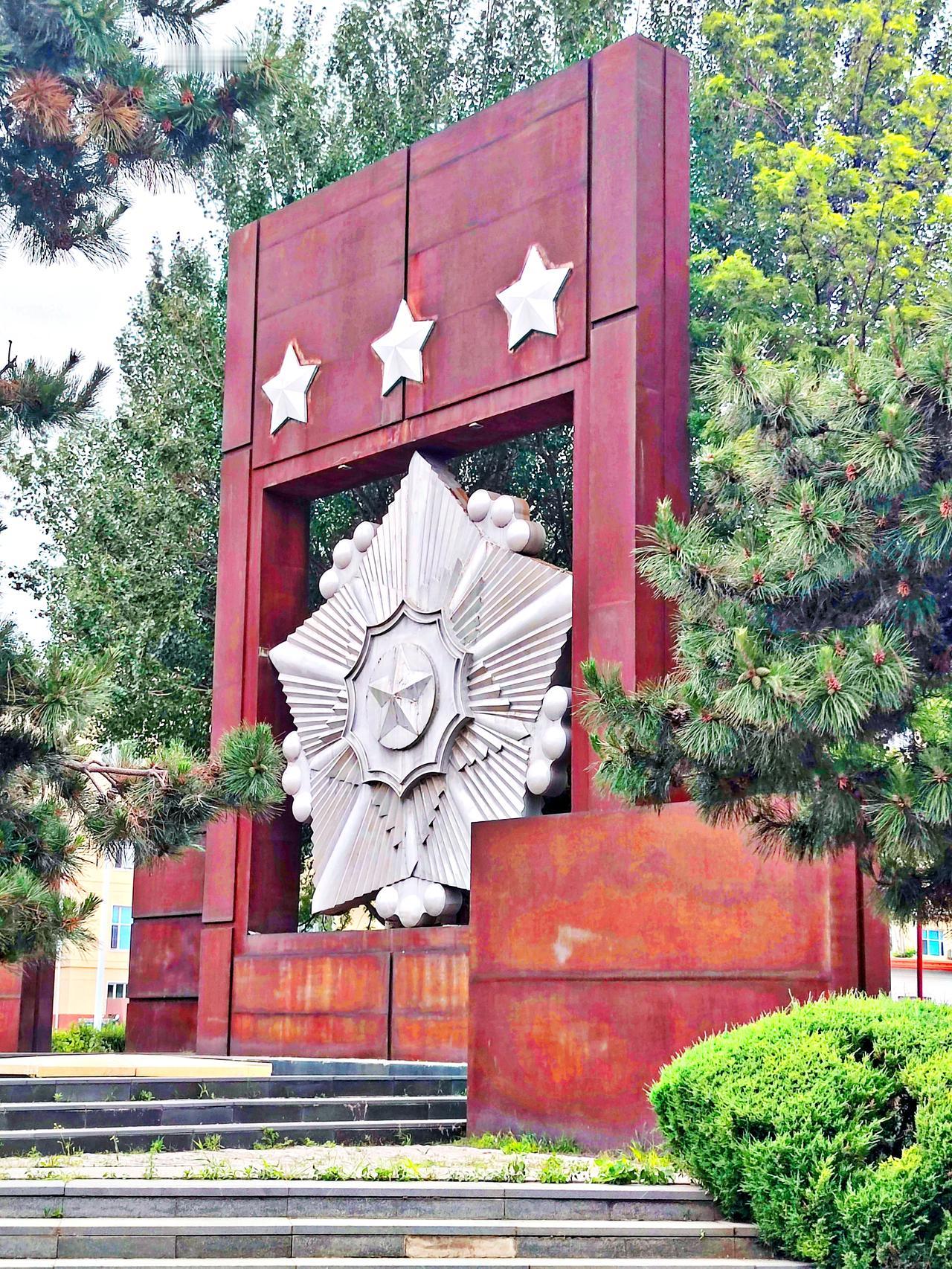 《抗美援朝烈士陵园》沈阳抗美援朝烈士陵园，位于皇姑区金山路，始建于19