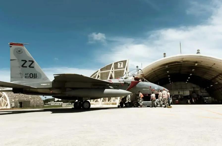 美国《新闻周刊》报道称，美国分析人士认为，如果中国进行统一之战，而美国进行武装干