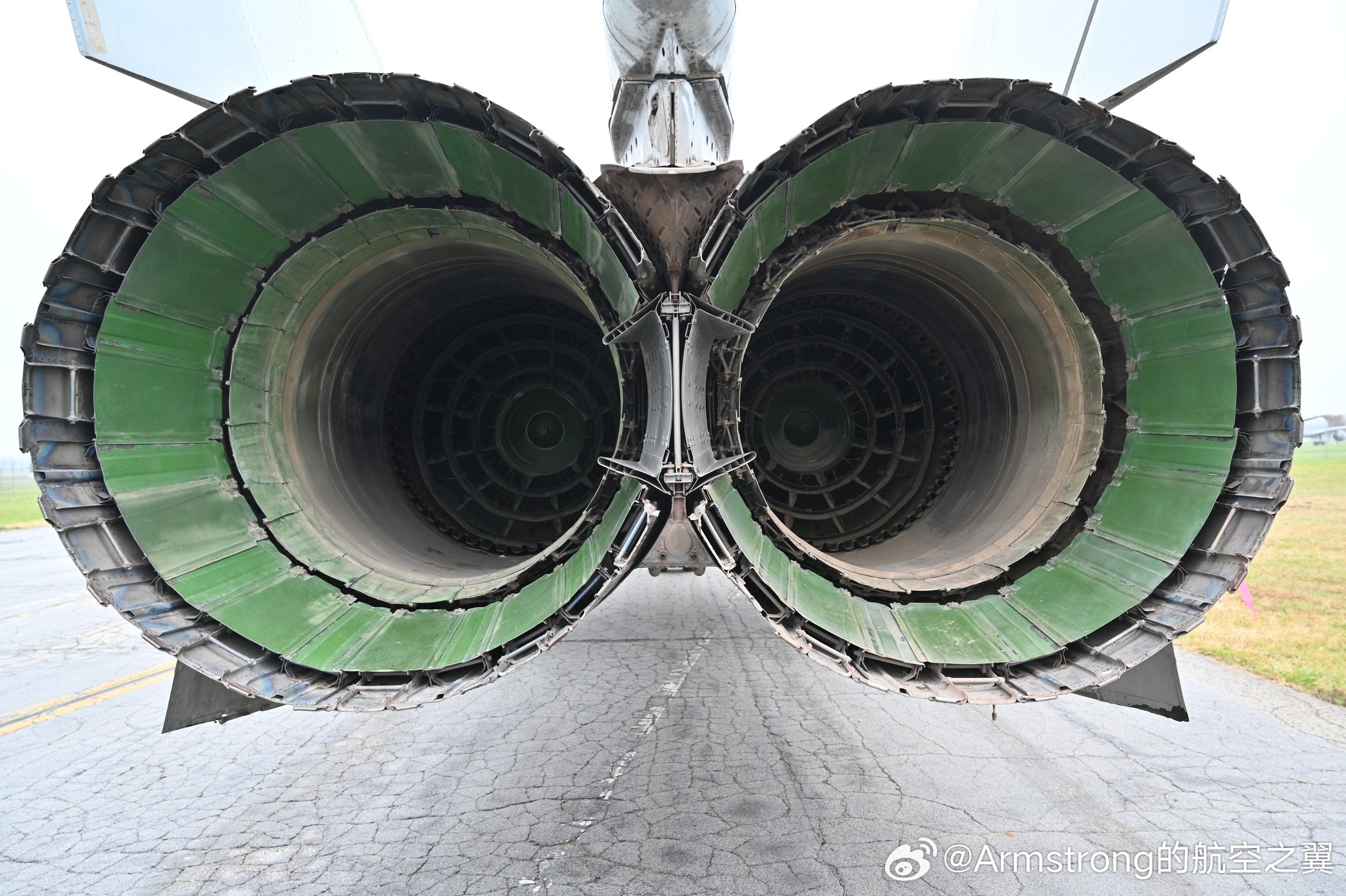 细品不锈钢奇迹——米格-25RB。烽火问鼎计划每天认识一件新兵器在研发米格-