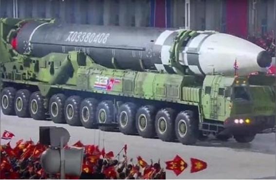 美国敢不敢打朝鲜？答案是，不敢！不是美国打不过朝鲜，也不是美国害怕朝鲜的洲际导弹