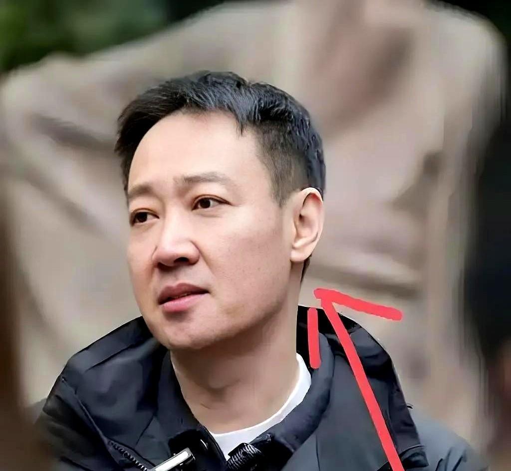 辛柏青令人痛心！据可靠消息，辛柏青的现状令人担忧，竟然到了无法言喻的地步。5
