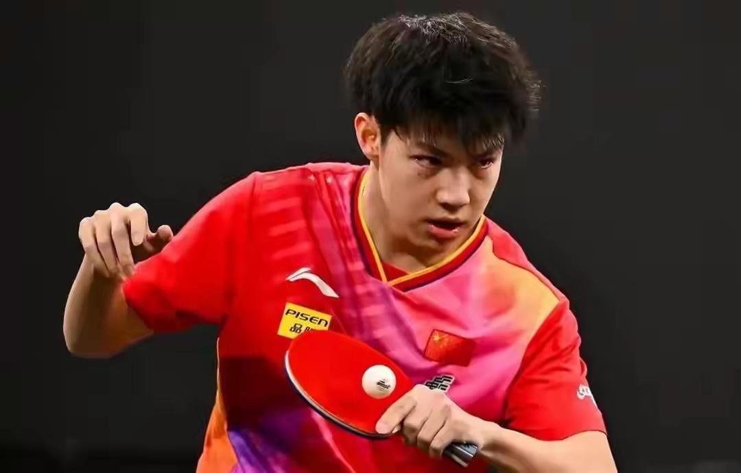 黄友政比陈俊菘更有资格征战亚洲杯！梁靖崑退赛，替补的是陈俊菘，而非近来表现上佳的