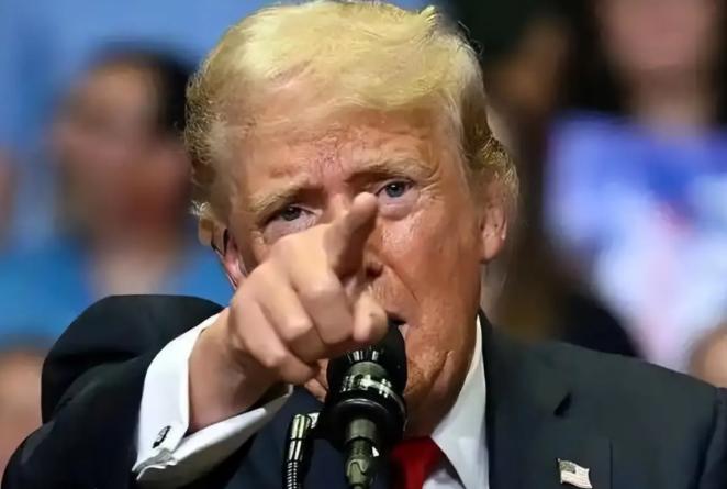 当美国海军“突袭”中国货船的时候，不少人都认为中方会默默承受损失，吃下这次“哑巴