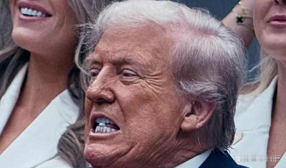 特朗普真有一套，年近八旬了还能用美男计把高市早苗弄得神魂颠倒，被特朗普一搂一抱，