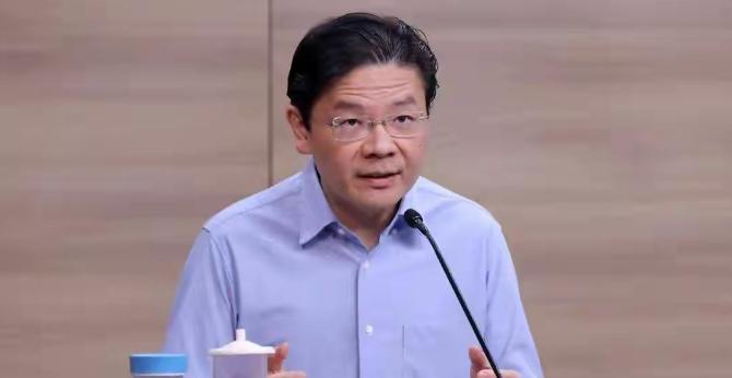 太扎心了！新加坡总理黄循财，前脚刚把和日本的关系升级成战略伙伴，后脚就跑来敦促中