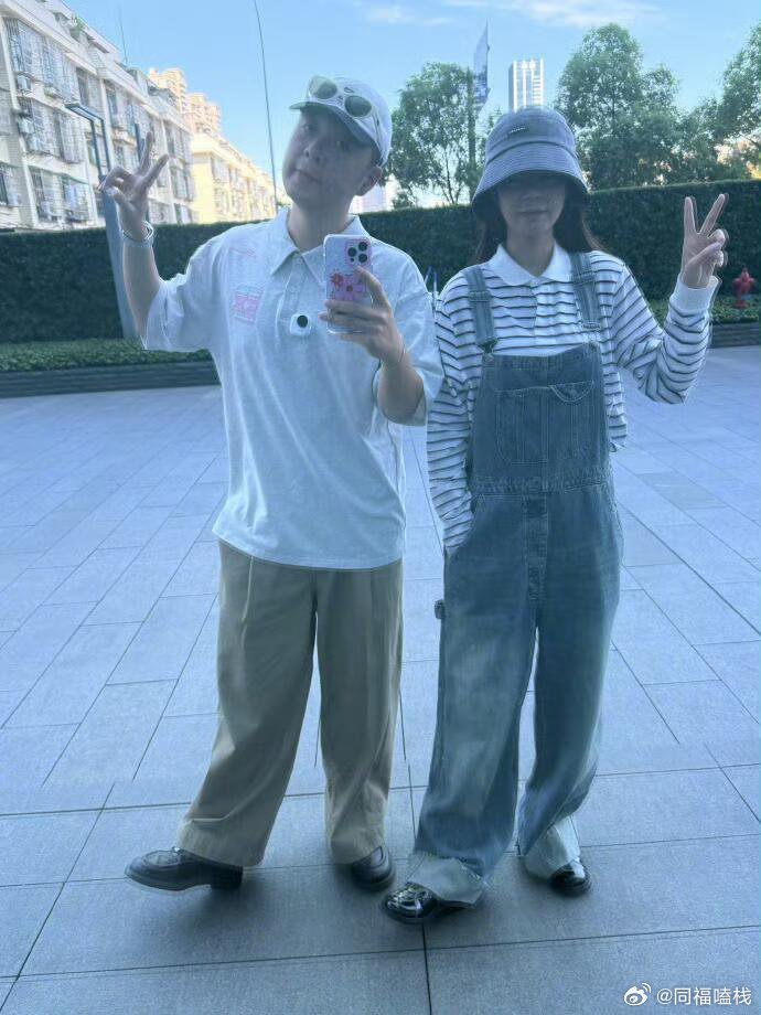 杜海涛开车接机沈梦辰嗑糖就要嗑真情侣呀！！我们海涛梦辰就这样幸幸福福长长久久