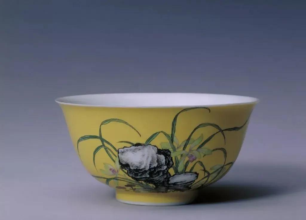 1988年，一台湾省的商人看中了马未都收藏的一只碗：“1万美金，卖吗？”马大为