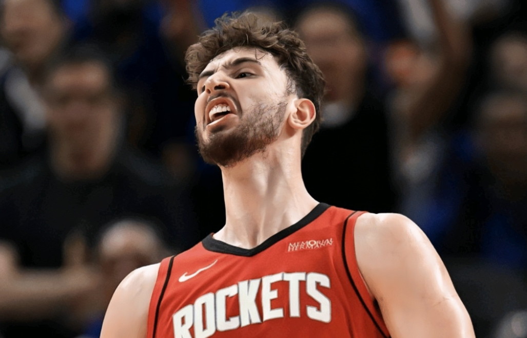 火箭记者不满申京未能当选欧锦赛MVP。德国男篮战胜土耳其男篮夺得冠军，施罗德当选