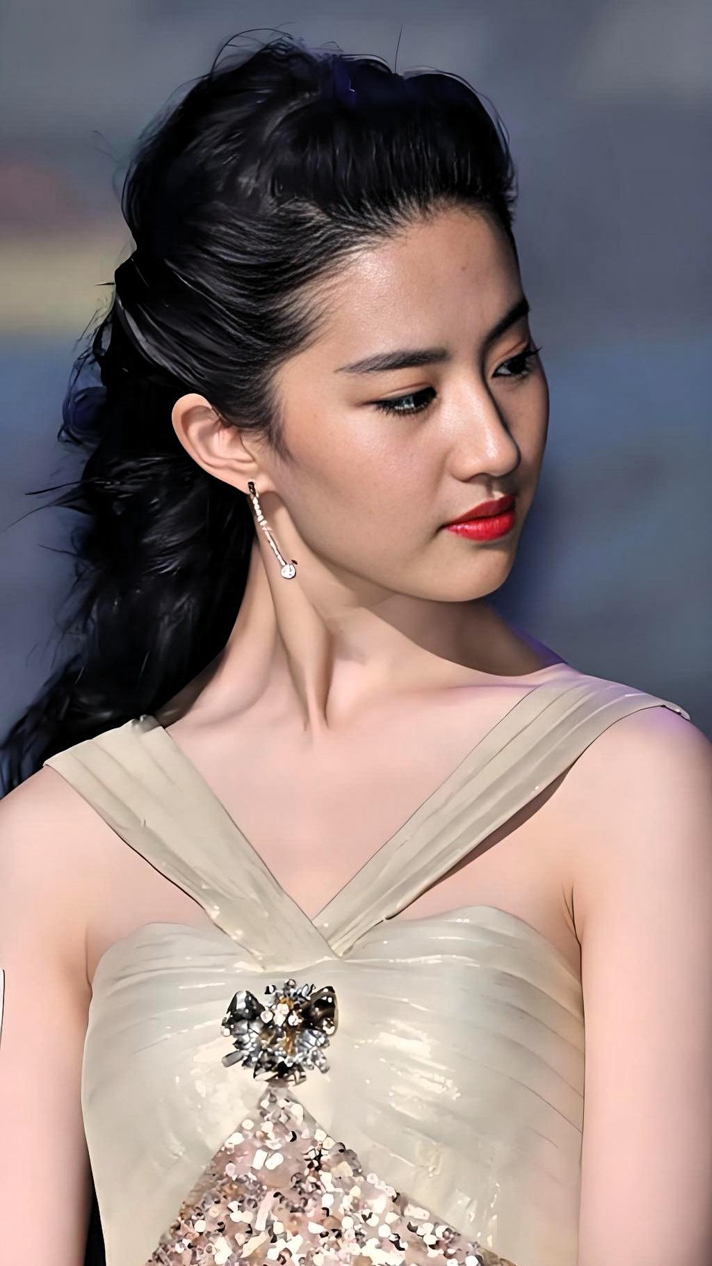 骨相绝美，风华绝代！刘亦菲身材