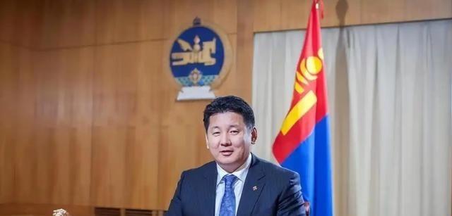 蒙古国网友曾说："如果中国不开放领空便于美蒙两国的稀土运输，我们就请求美国驻军，