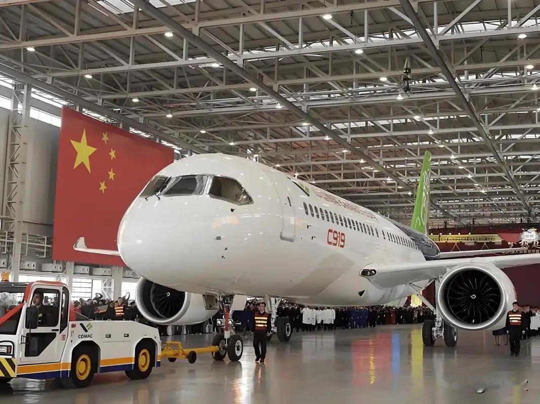 C919的产量提升很难吗？就这么说吧，只要波音和空客一天不倒下，C919就很难站