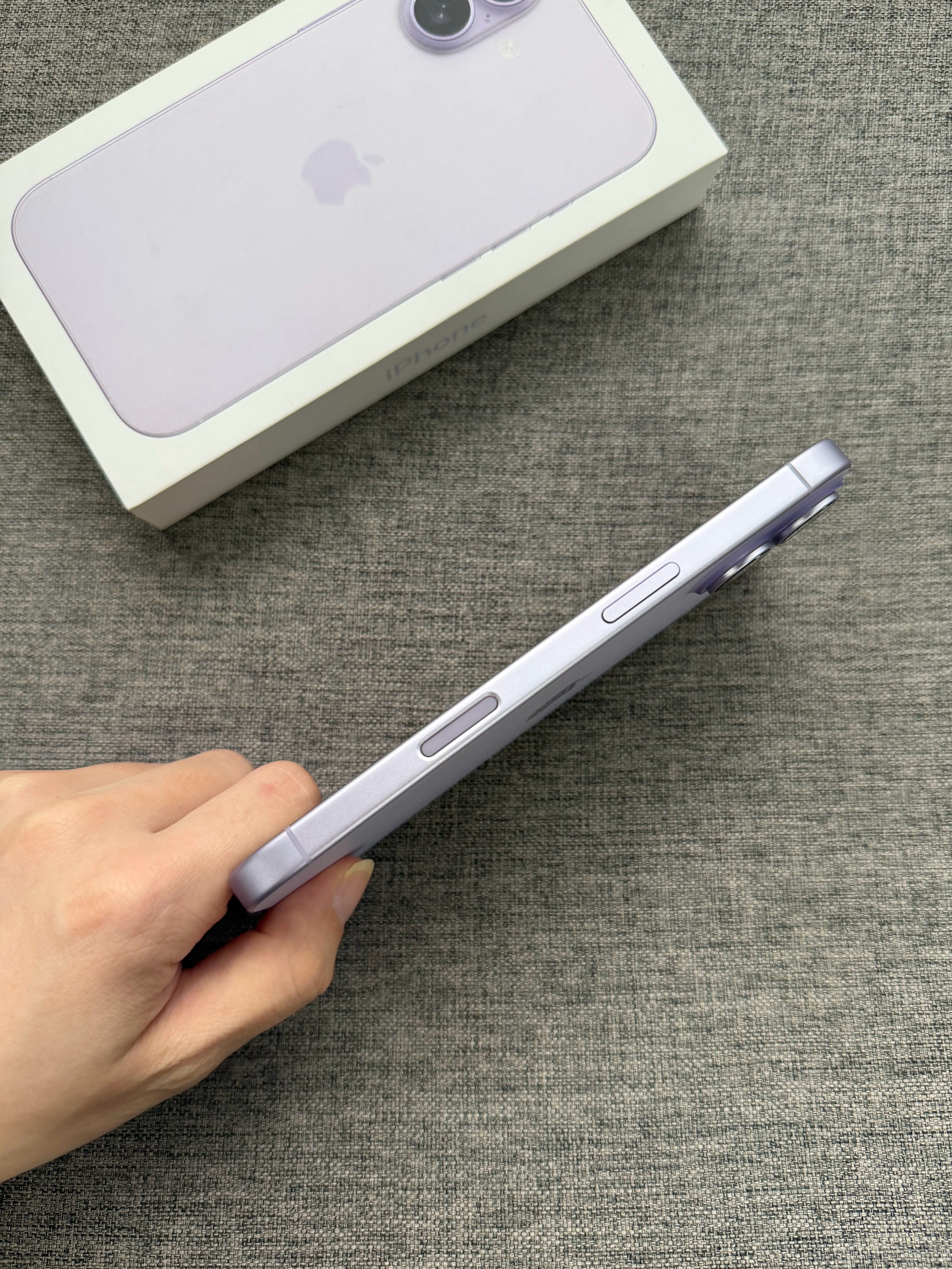 国行iPhone17256G紫色，99新全套，基本闲置，🔋仅循环24，效率