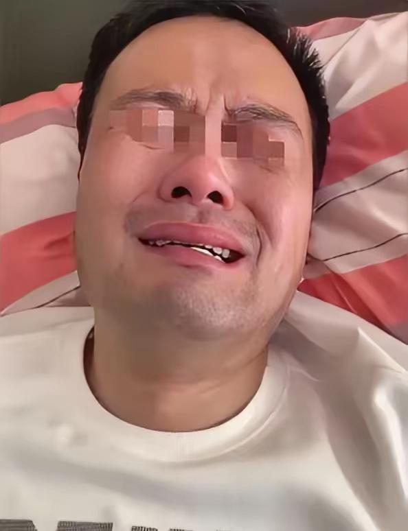 “心凉透了！”他冲进火场保住公司2000万，烧坏件衣服想让赔，领导一句话让他傻眼