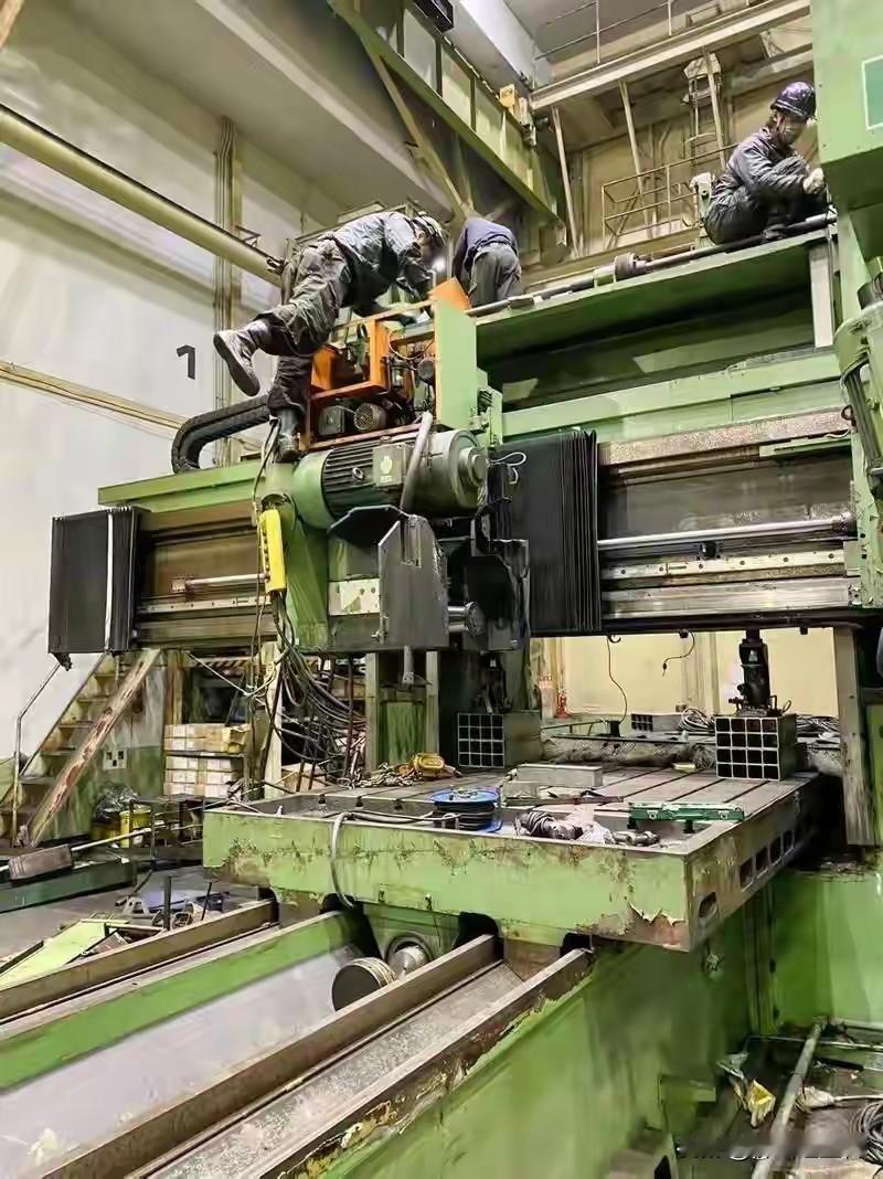 这事儿挺有意思啊！德国机床行业巨头破产，被中国收购后十年盈利13亿，订单还激增。