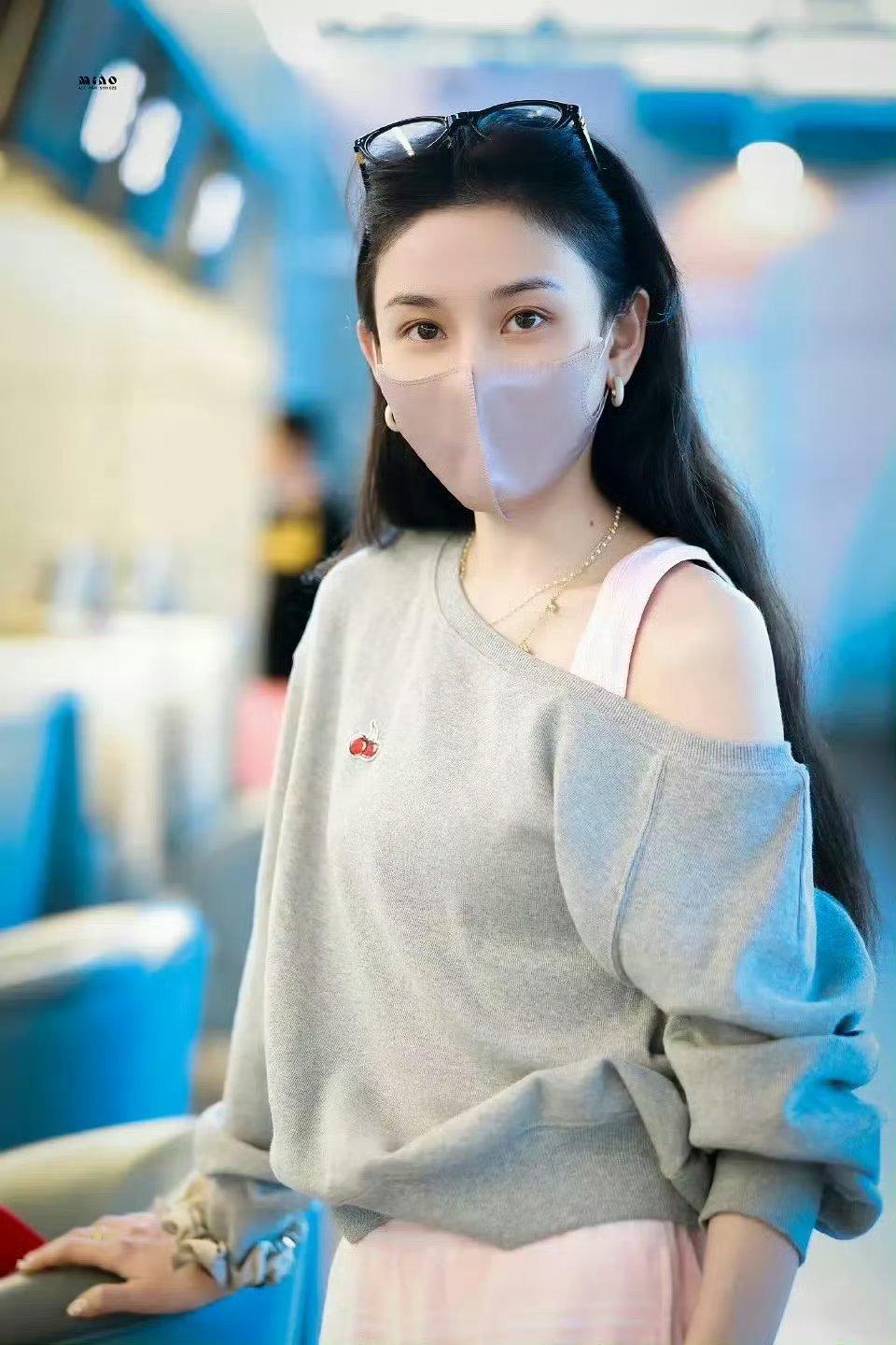 宋祖儿瘦感觉上过好几次了…宋祖儿怎么瘦成这样了​​​