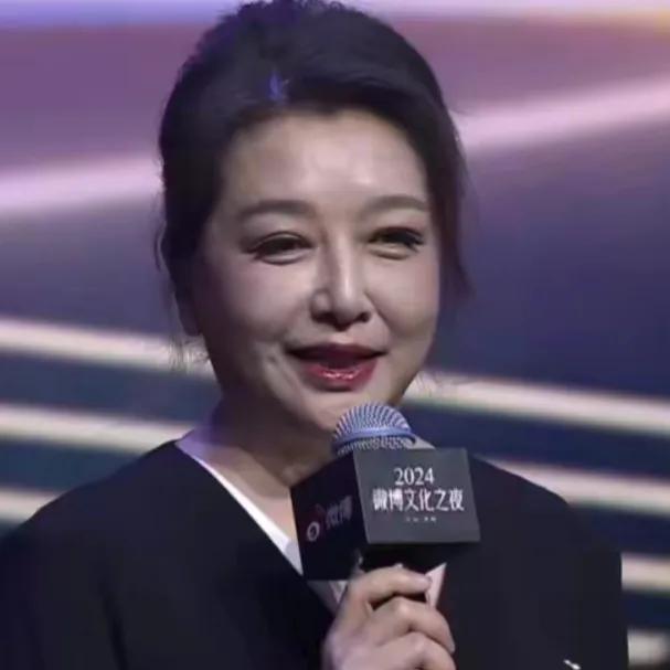 江珊和王志文:为何没从荧屏夫妻走到现实里?在国内影视圈,江珊与王志文的搭档是