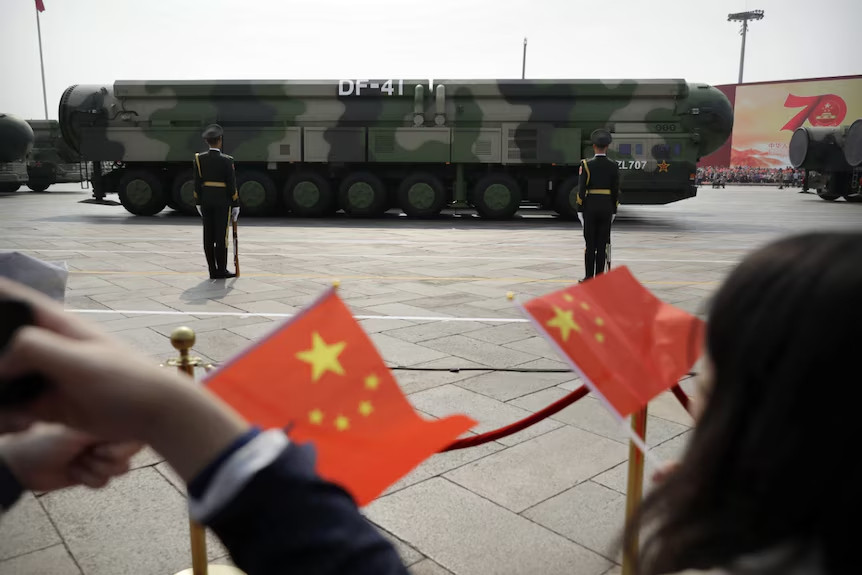 澳大利亚对中国海军成功组织潜射战略导弹试射“深表关切”。据澳大利亚广播公司（