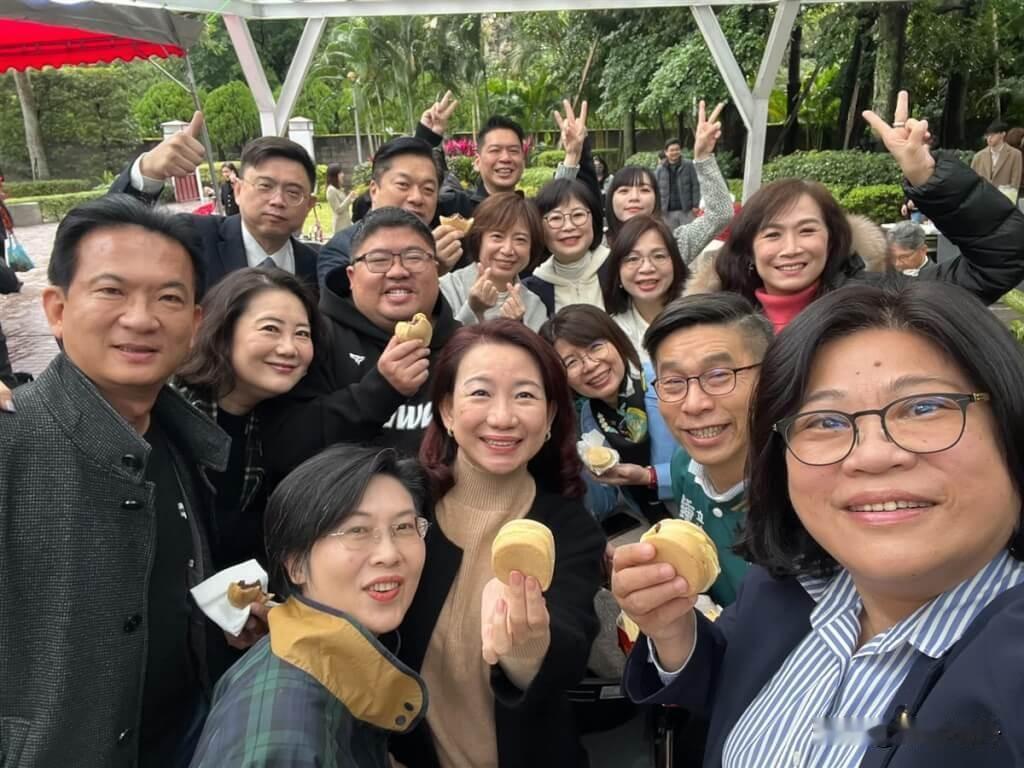 这几个人竟然不参加赖清德的饭局想造反吗？昨天，赖清德请民进党立委吃饭民进党