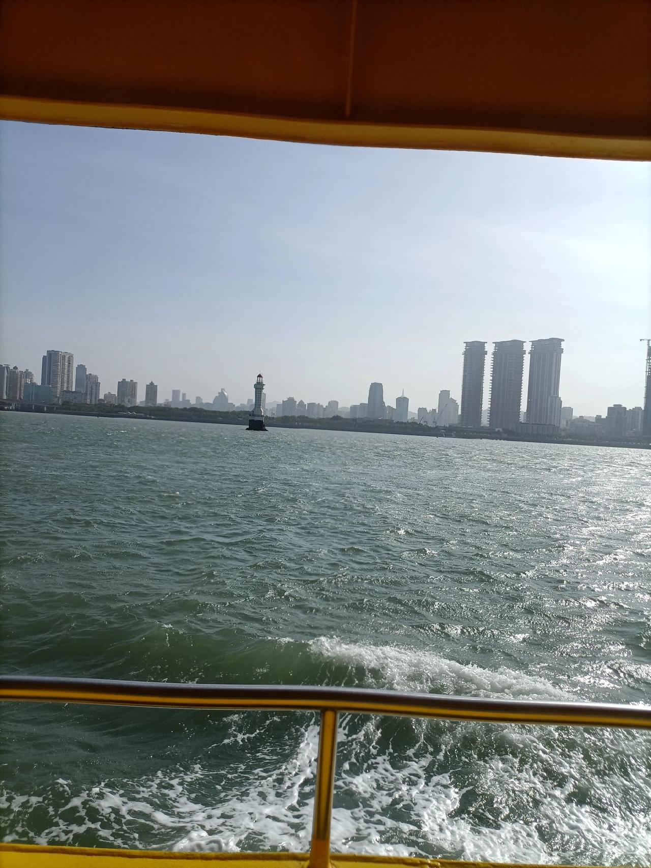 厦门鼓浪屿，海景优美，人文古迹众多，从小耳熟能详，梦寐以求的地方，今天来了。早上