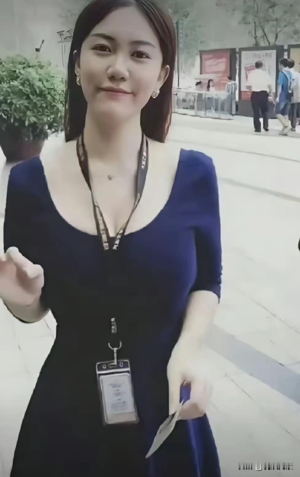 徐萌嫁给谁都是嫁，嫁给普通人她就是普通人，嫁给范增老师她未来会被写进史册，再看看