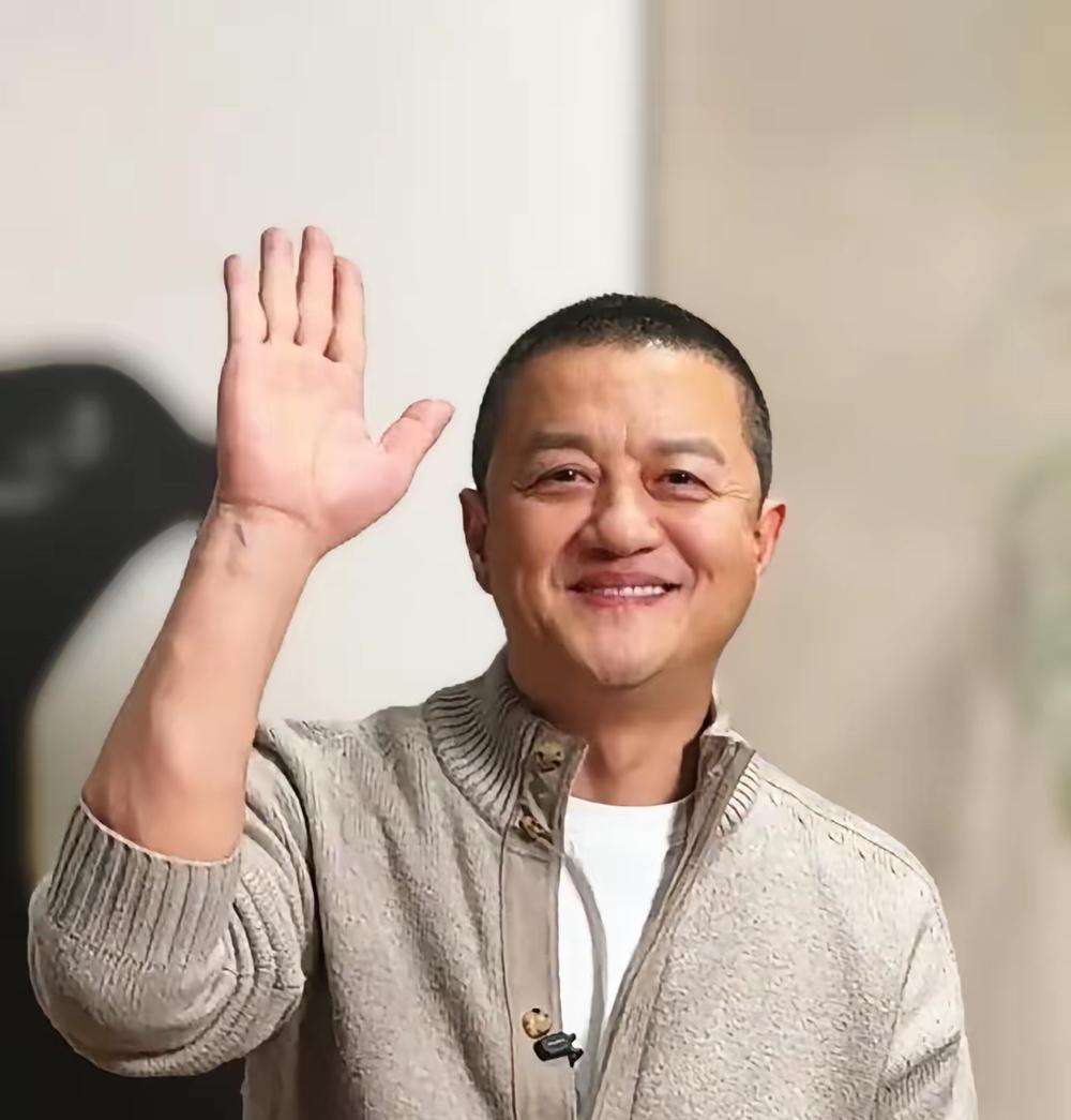 李亚鹏不会做生意是真的他做慈善事业也是真的结果自建嫣然医院落地北京，网友