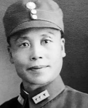 蒋介石晚年曾言：“我之所以会失去江山，罪魁祸首只有一个人。”这人是谁，为什么蒋介