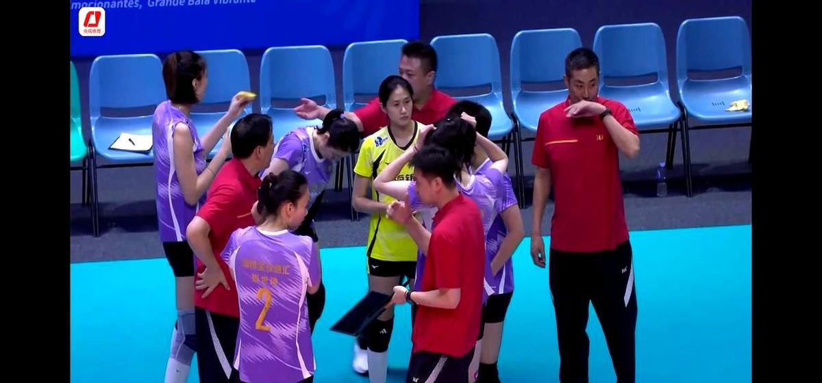 赢得比赛不是单靠战术，更靠士气。看看这场比赛，天津女排明显依赖王宝泉的激情调