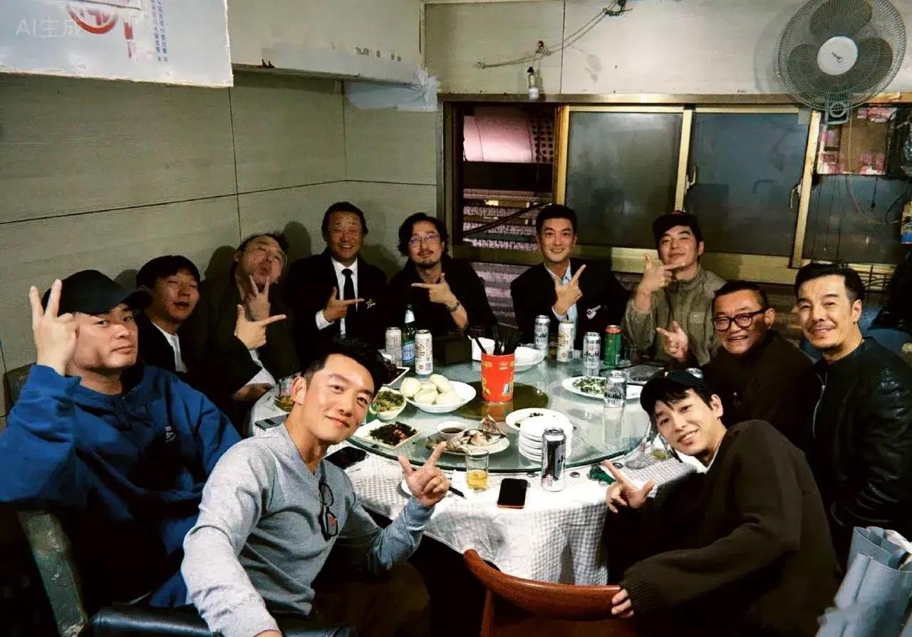 上戏出人才啊！上戏八十周年校庆，可谓是群星闪耀！铁三角“陈赫、杜江、郑恺”纷纷到