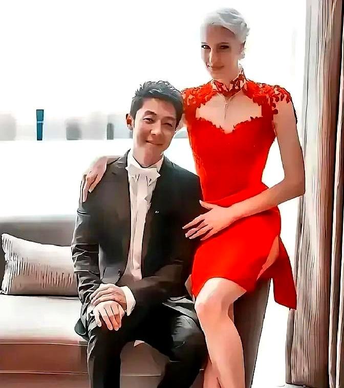 看到当年李白父亲嫌弃撒贝宁的新闻，我真是气笑了。在中国家喻户晓的北大才子，到了