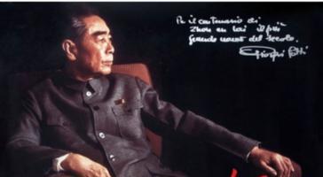 1973年，一个意大利记者违反约定，暗中偷拍下了一张本不该拍的照片，结果后来这张