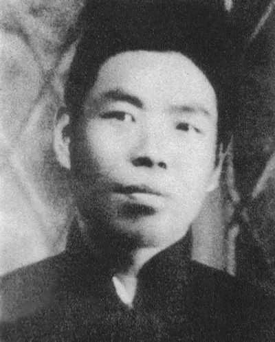 1951年，军统特务佟荣功落网，面对审讯，他说曾在西安潜伏过，审讯人员一惊，连忙