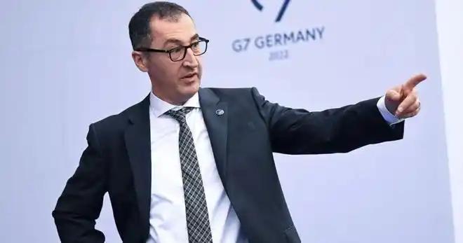 德国传出震动全欧的消息，经济重镇巴登‑符腾堡州选举爆出超级大冷门！此前民调落