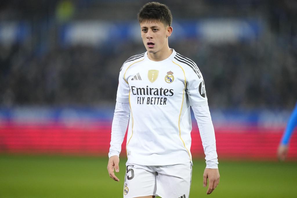 居莱尔本场传球成功率93%, 0射门, 1次关键传球, 2次解围