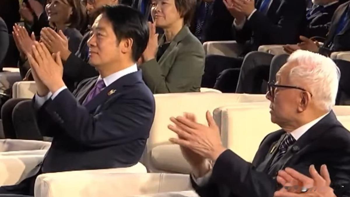 不演了！爱徒害了赖清德吗？赖清德终于跳下场了他的爱徒沈伯洋透露称，赖清德这几