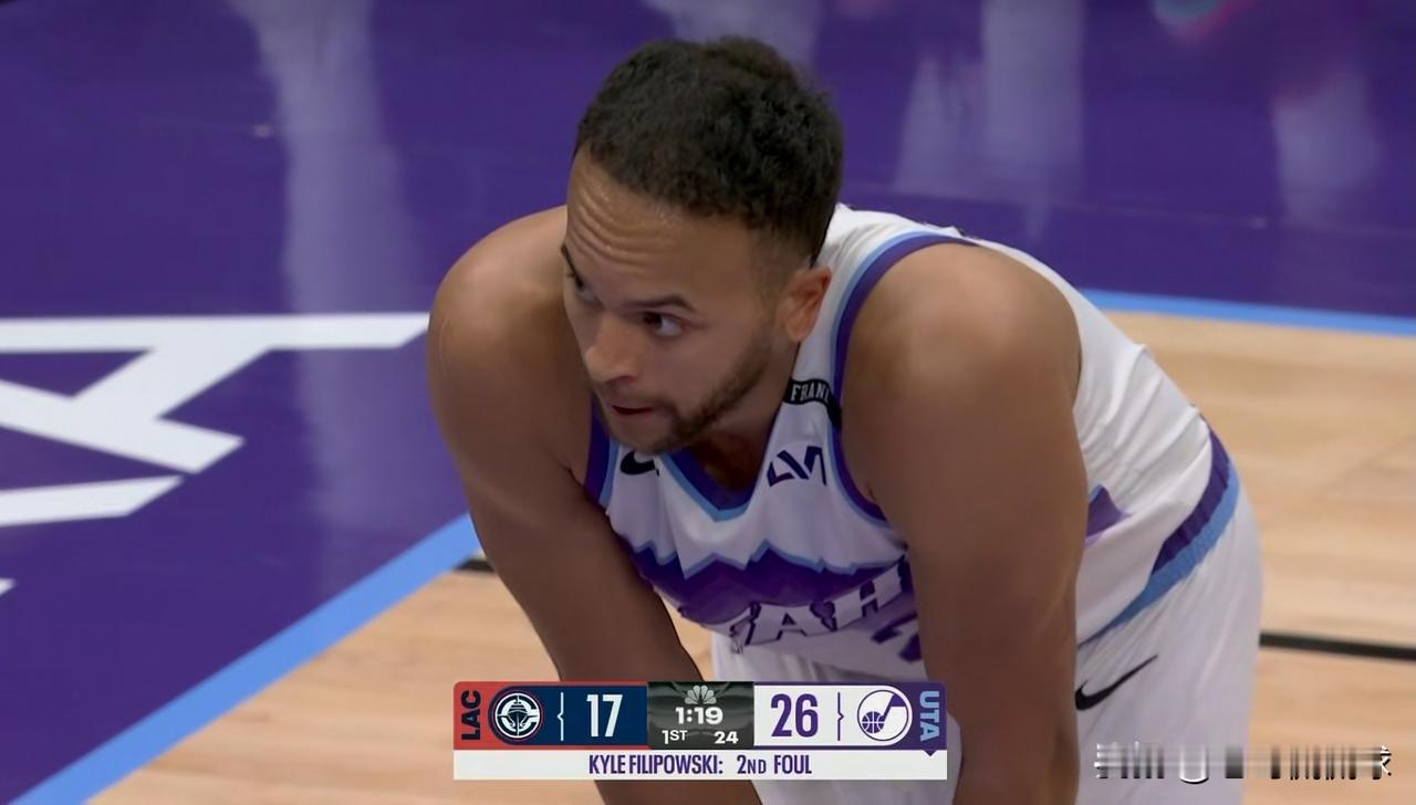 我真为爵士大将安德森鸣不平！虽然今天爵士在主场以103：115输给了快船，但是安