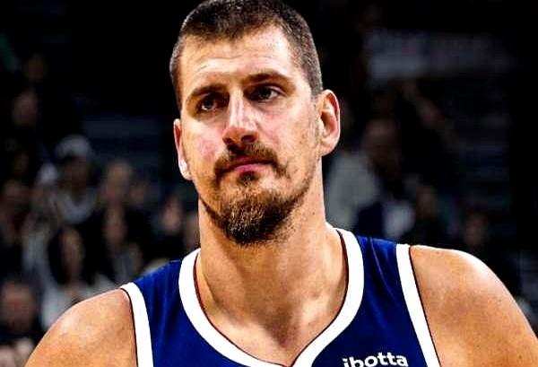 掘金队的三分球，准得有点吓人。全队三分命中率飙到39.8%，穆雷46.2%、